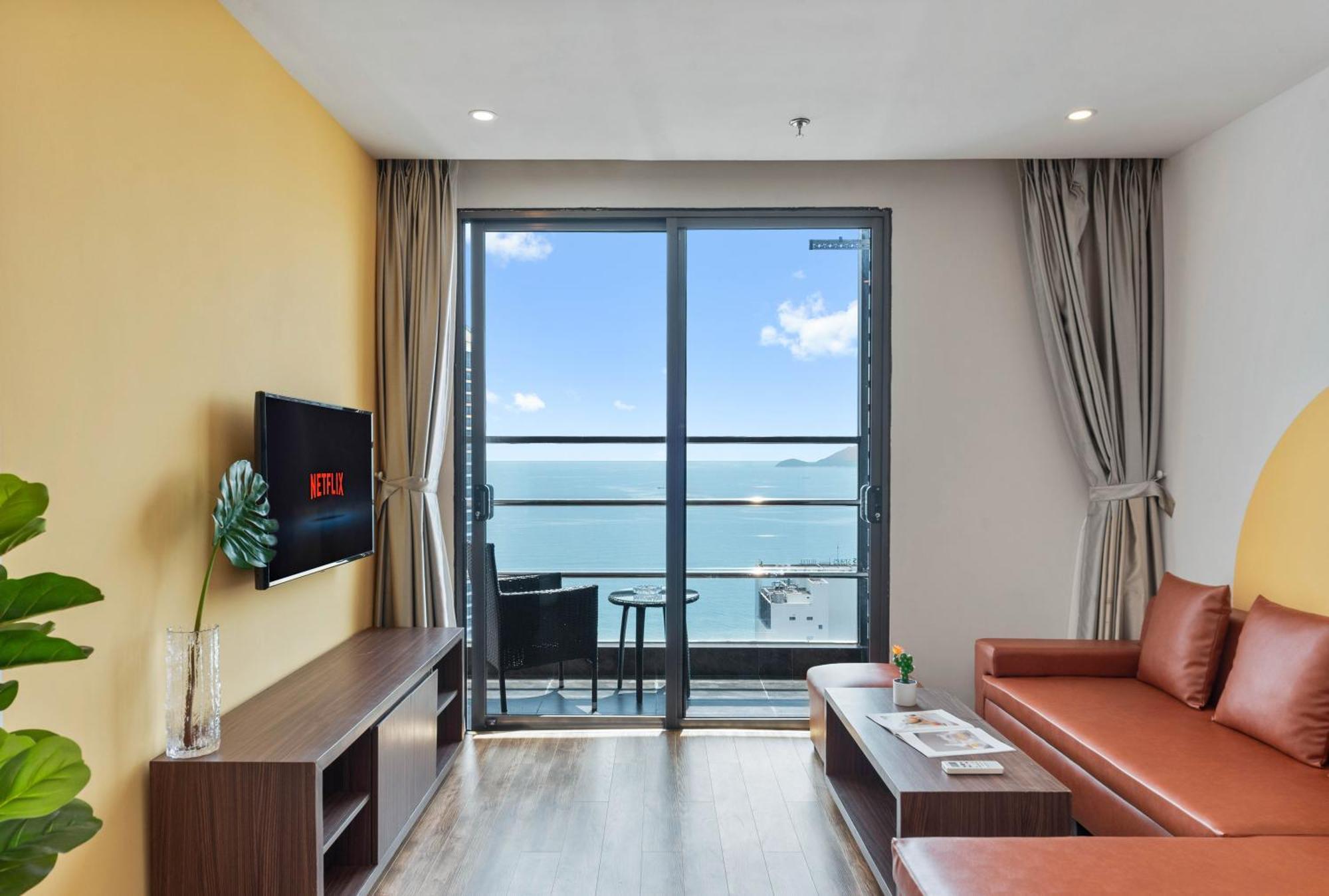 S Lux Apartment Virgo Nha Trang Extérieur photo
